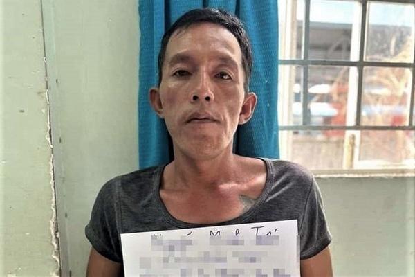 Bắt kẻ giả vờ cầm hồ sơ đi xin việc, gây ra hàng loạt vụ trộm cắp-2