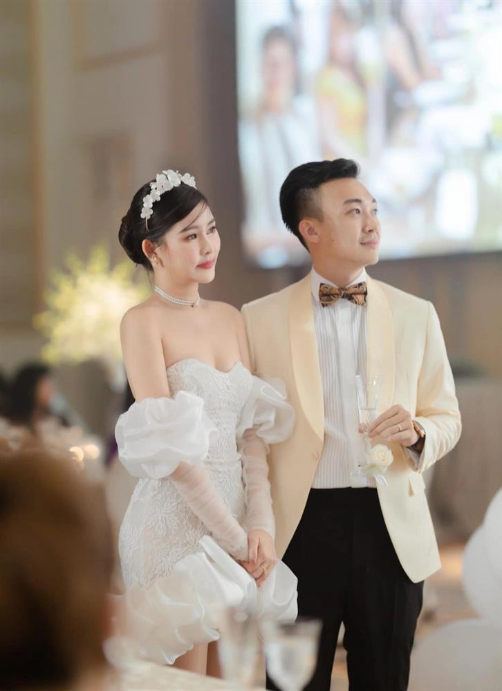 Ngân Anh sau 1 năm lấy chồng MC: Hôn nhân ngọt ngào, sắp đón con đầu lòng-1