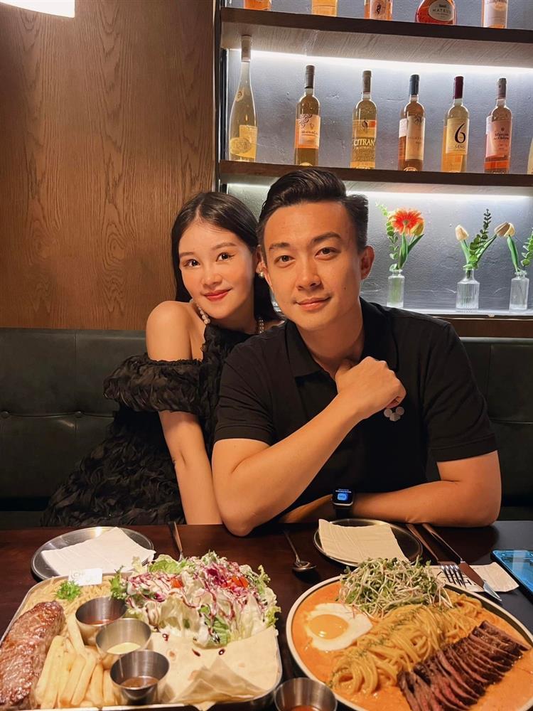 Ngân Anh sau 1 năm lấy chồng MC: Hôn nhân ngọt ngào, sắp đón con đầu lòng-2