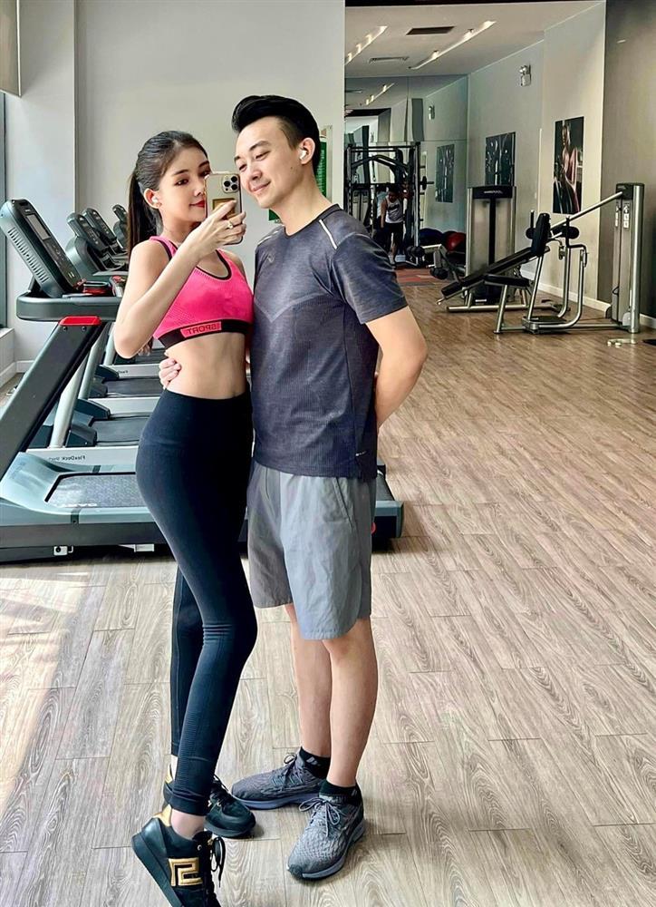 Ngân Anh sau 1 năm lấy chồng MC: Hôn nhân ngọt ngào, sắp đón con đầu lòng-10