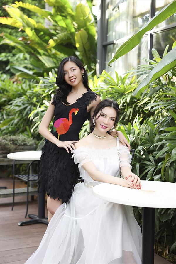Cận cảnh nhan sắc đời thực ở tuổi 20 của con gái MC Thanh Mai-1