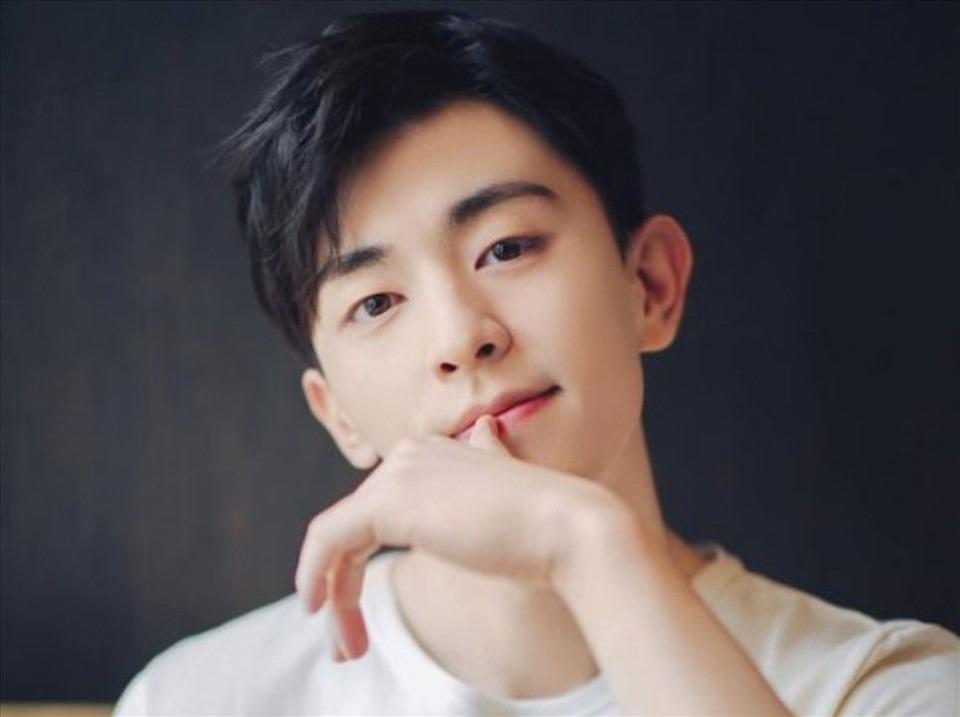 Cuộc sống Đặng Luân sau khi phong sát: Tập trung kinh doanh nhà hàng lẩu, liên tục nhận quà tiếp ứng từ fan-2