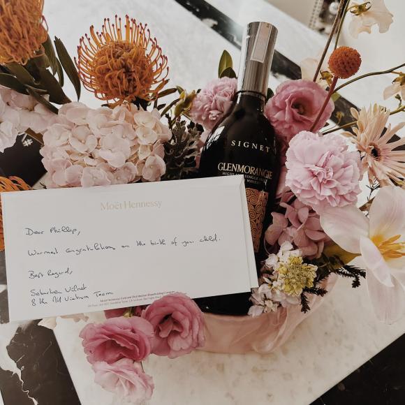 Con gái Linh Rin chào đời đã ngậm thìa vàng: Sinh ở bệnh viện quốc tế, được tặng cả núi quà đắt đỏ-6