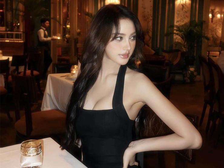 Đi ăn vỉa hè, Trâm Anh, Yến Xôi mặc đồ đơn giản vẫn hơn đứt nhiều mỹ nhân-3