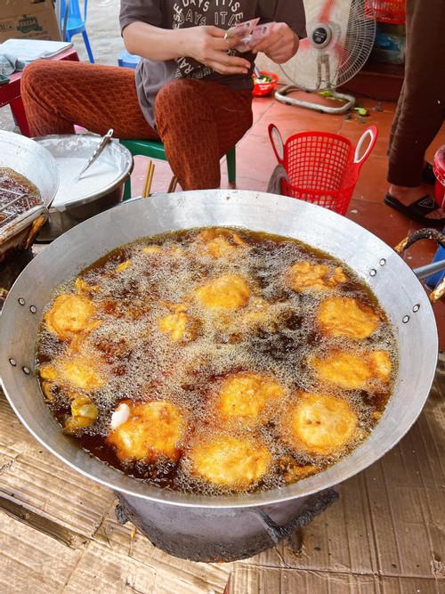 Khách Hàn Quốc hào hứng ăn cả Cao Bằng, bất ngờ với loạt đặc sản rẻ như cho-5