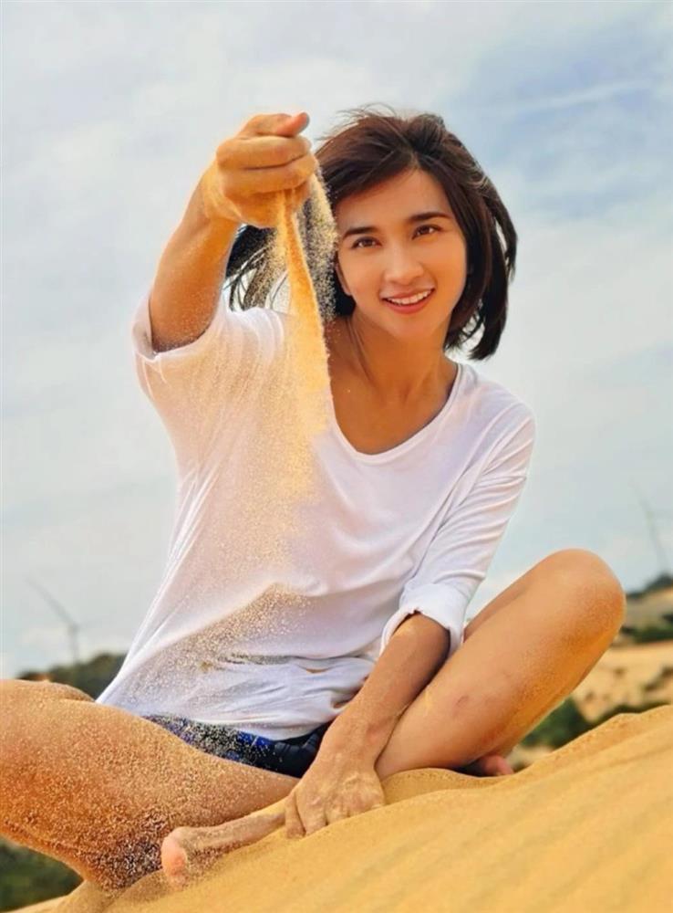 Mỹ nhân cát-xê 2.000 USD khi mới 16 tuổi Kim Tuyến giờ ra sao?-2