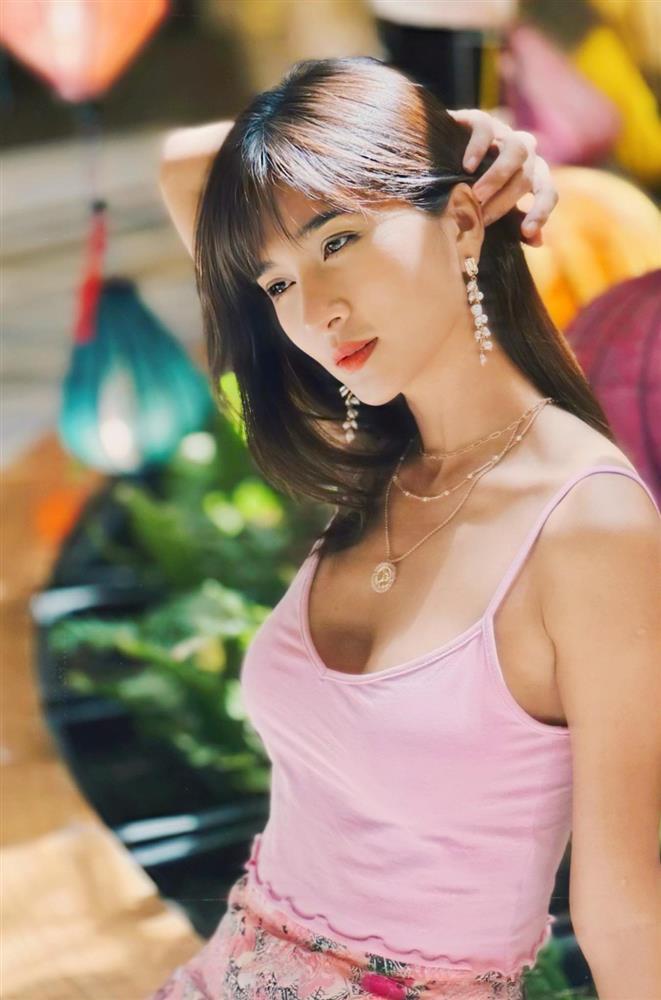 Mỹ nhân cát-xê 2.000 USD khi mới 16 tuổi Kim Tuyến giờ ra sao?-12