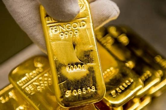 Giá vàng hôm nay 2/12: Tăng dựng đứng, có lúc vượt mức đắt nhất mọi thời đại