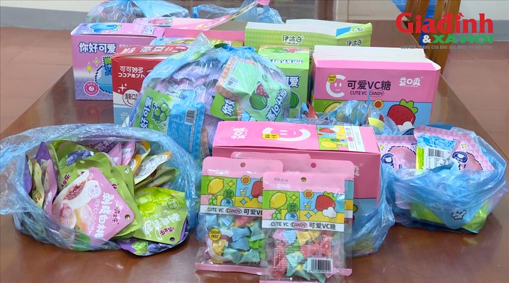 Nhận diện nhiều loại kẹo lạ các trường học đang truyền tay cảnh báo sau vụ nhiều học sinh bị mệt, đau bụng sau ăn-1