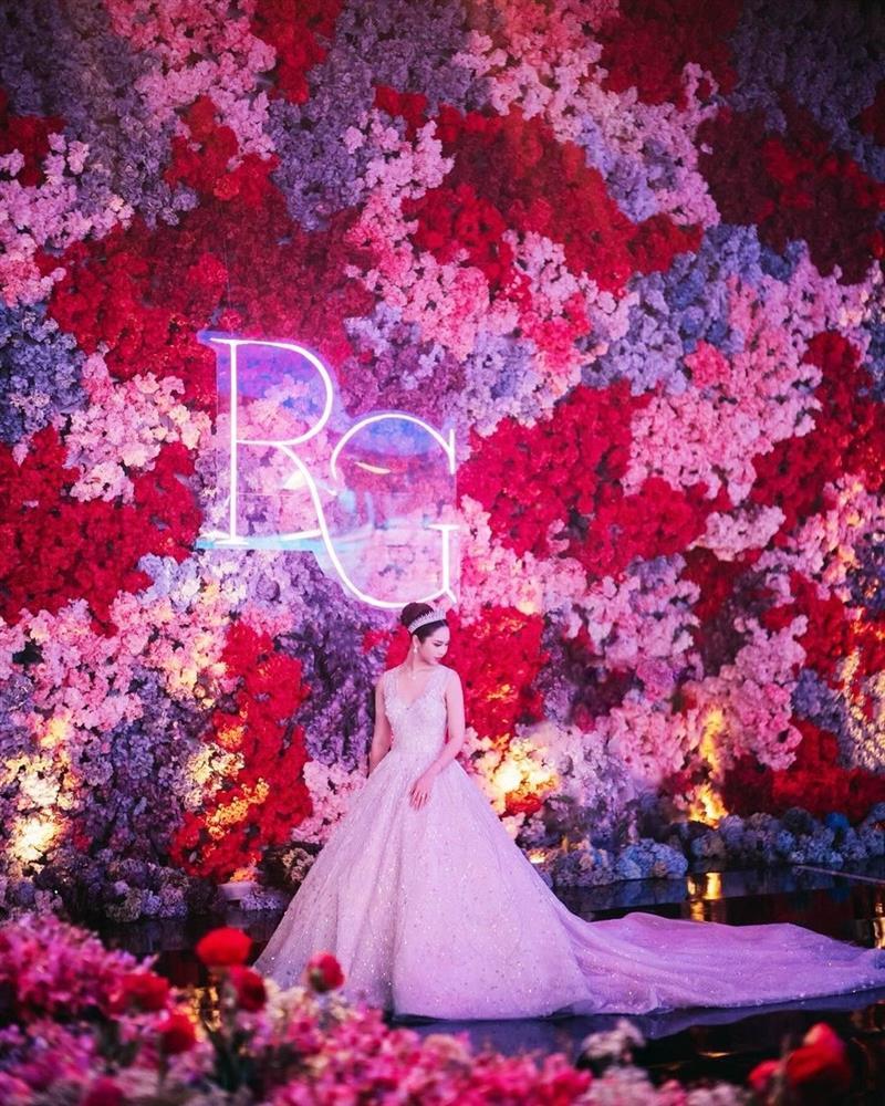 Đám cưới cặp đôi siêu giàu: Ngôi sao thế giới hát, khách nhận quà Hermès-5