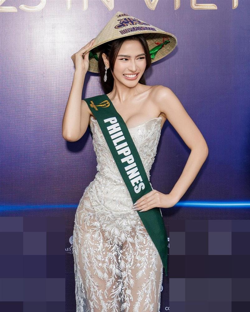 Thí sinh Hoa hậu Trái Đất đội nón lá-4