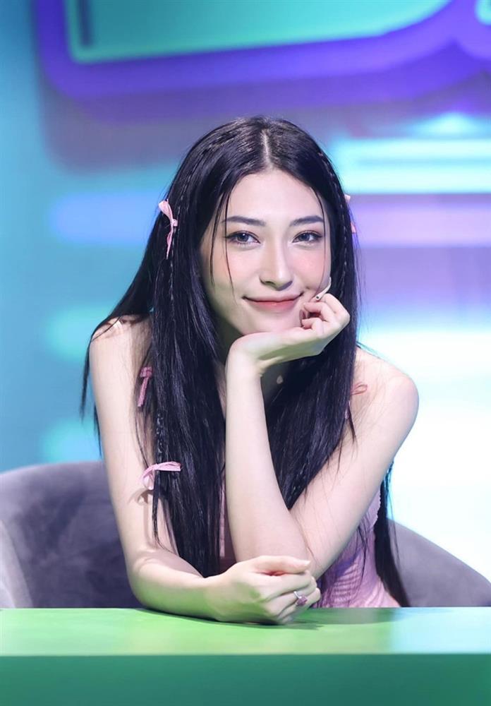 Vượt qua bệnh rối loạn lo âu, Khổng Tú Quỳnh tuổi 32 lột xác ở Chị Đẹp-12