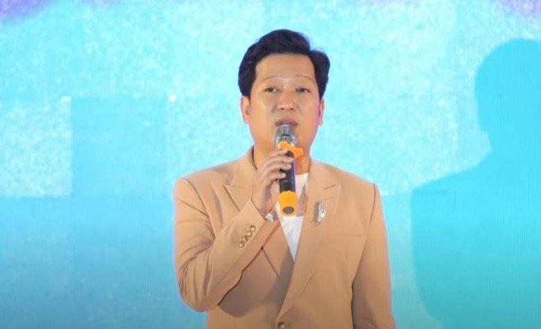 Trường Giang - Nhã Phương gặp sự cố ở nước ngoài: Có những lúc, đồng tiền là vô nghĩa-1