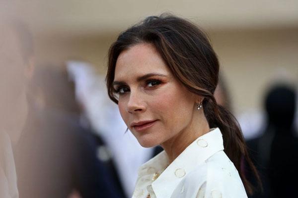 Nàng WAGs sở hữu tài sản khủng nhất: Vợ Messi và bạn gái Ronaldo phải chịu cảnh xếp sau những người này-1