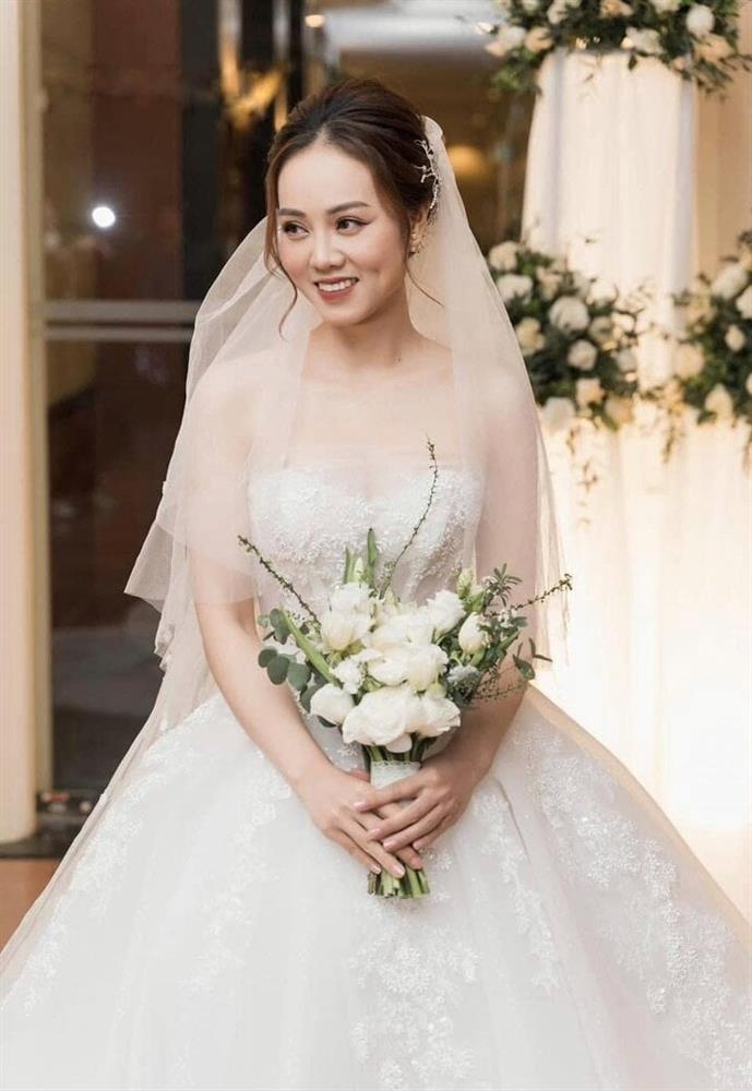 Vợ NSND Công Lý tiết lộ về đám cưới 3 năm trước: Bạn bè ai cũng cản-1