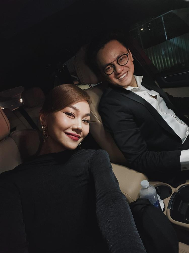 Thanh Hằng và ông xã nhạc trưởng dính nhau như sam sau đám cưới-2