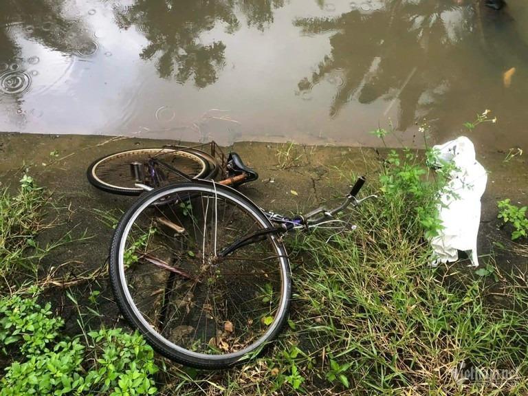 Phát hiện thi thể nam giới cạnh mương thủy lợi ở Bình Định-1