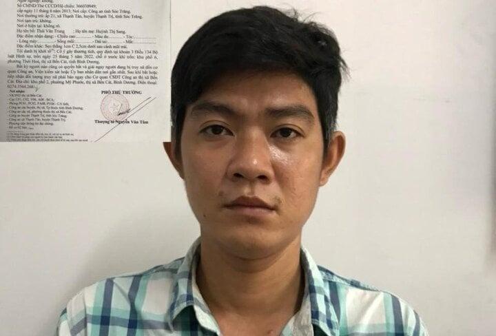 Bị nhắc nhở vì nẹt pô gây ồn ào, dùng dao đâm người rồi bỏ trốn-1