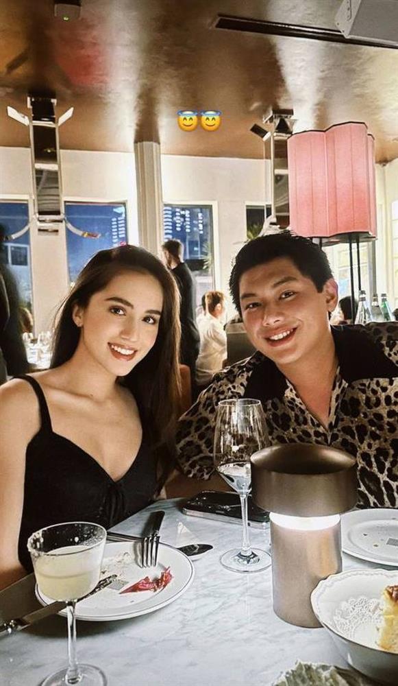 Bức ảnh hé lộ mối quan hệ thân thiết giữa Tiên Nguyễn, bà hoàng hàng hiệu Thủy Tiên cùng con dâu tương lai-4