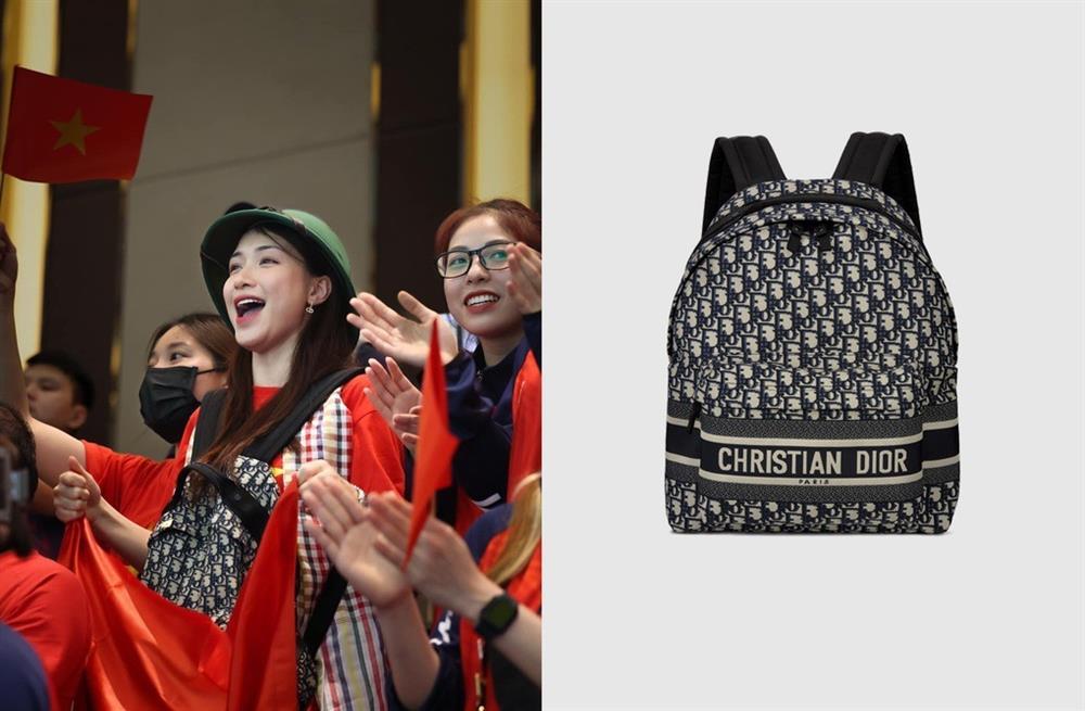 Hòa Minzy sở hữu nhiều túi xách Chanel, Dior hàng trăm triệu đồng-6
