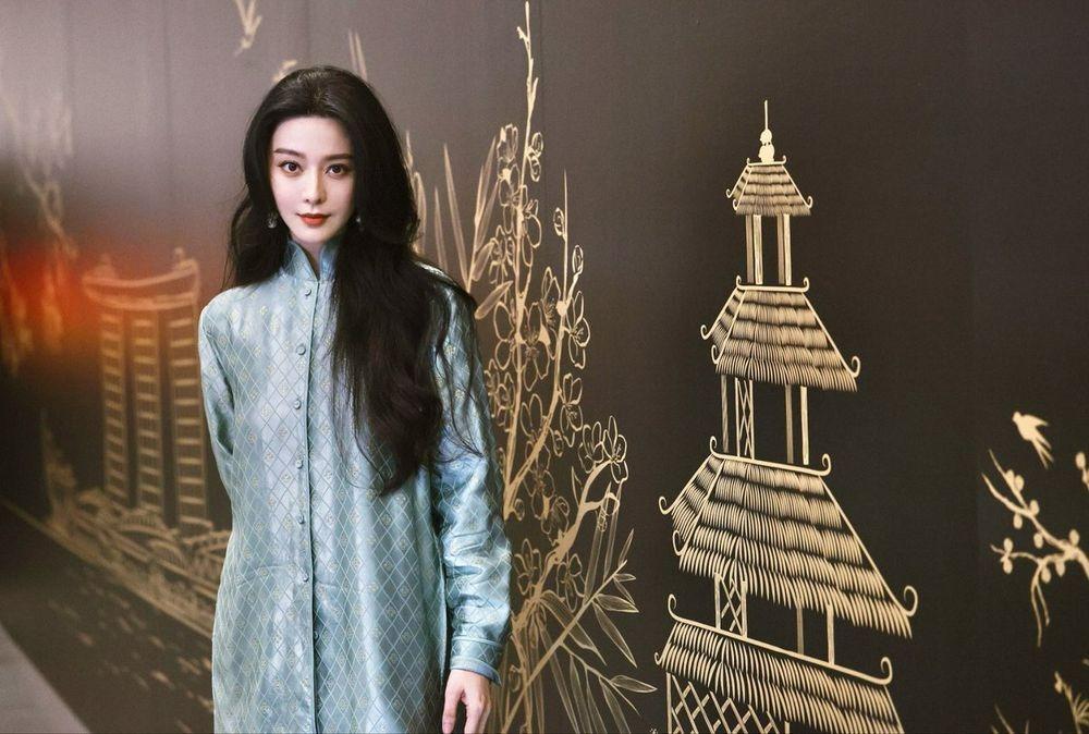 Bị phong sát ở Trung Quốc, Phạm Băng Băng học thêm ngoại ngữ để mở rộng sự nghiệp ra quốc tế-2