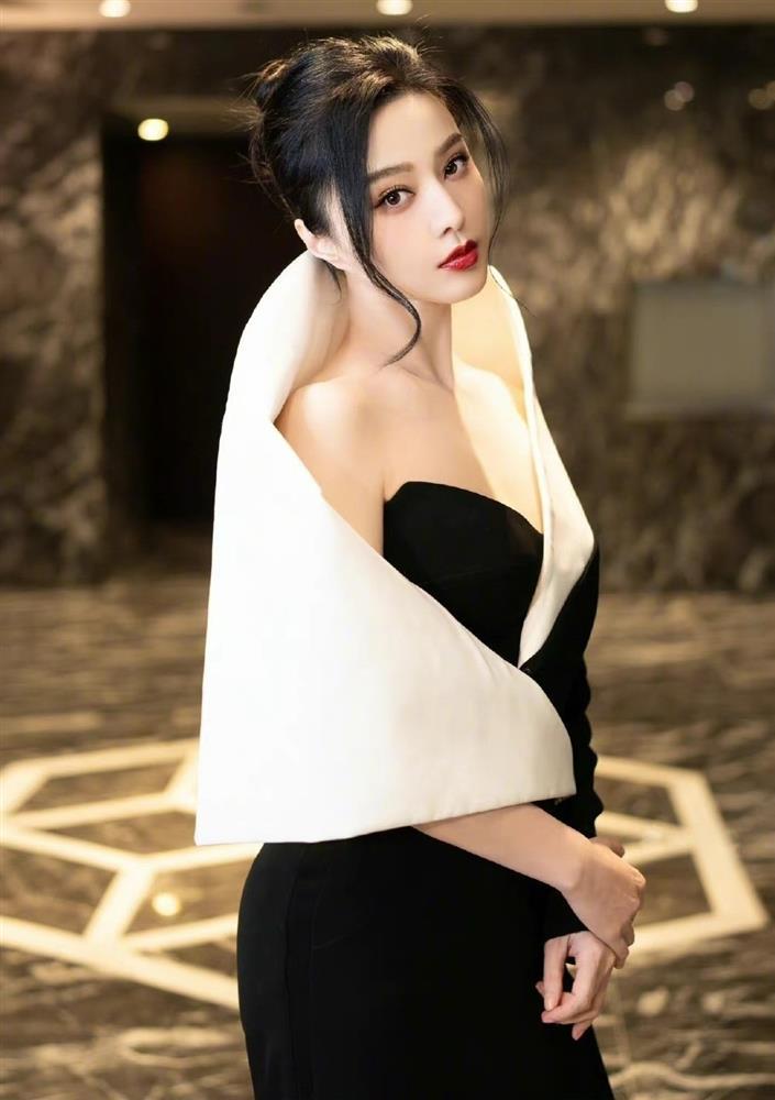 Bị phong sát ở Trung Quốc, Phạm Băng Băng học thêm ngoại ngữ để mở rộng sự nghiệp ra quốc tế-3