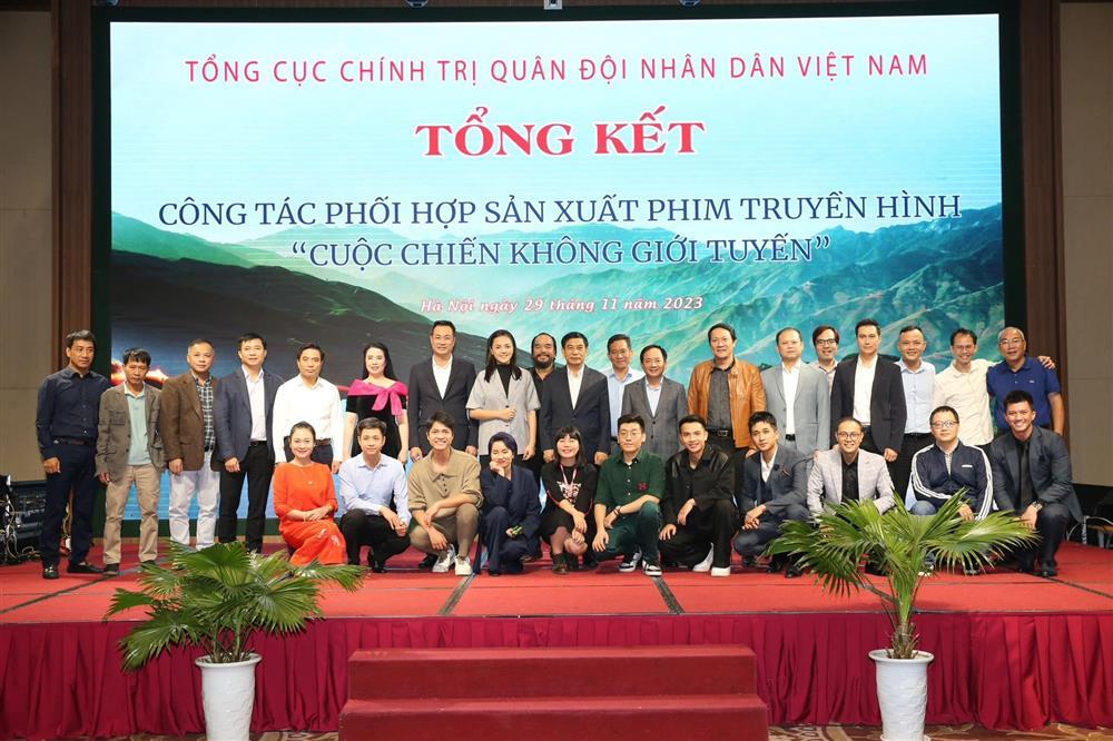 Chàng trai Mường làm đủ nghề, lấy vợ hot girl, giờ ngày càng táo bạo trên màn ảnh-3