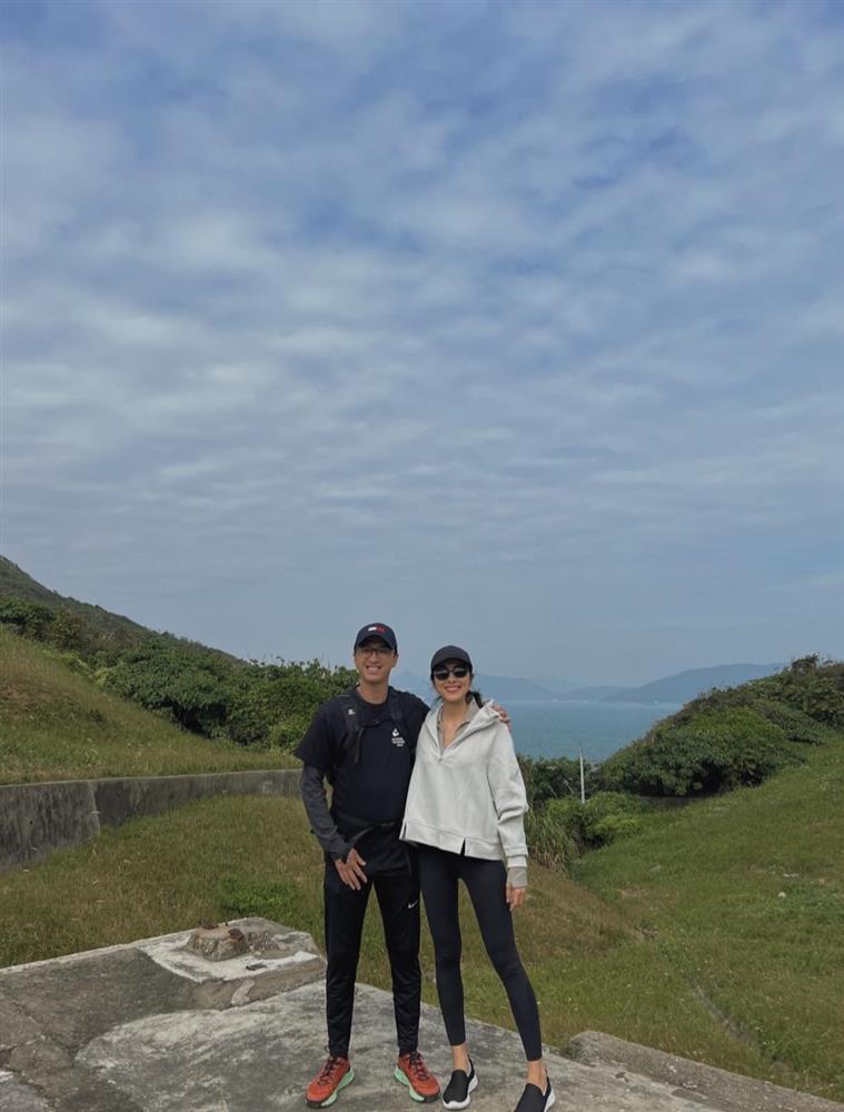 Kết hôn hơn 1 thập kỷ, vợ chồng Tăng Thanh Hà vẫn giữ một thói quen đặc biệt khi chung khung hình-1