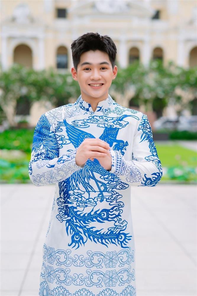 Nam sinh điển trai, học giỏi, sở hữu nụ cười tan chảy mọi ánh nhìn-9