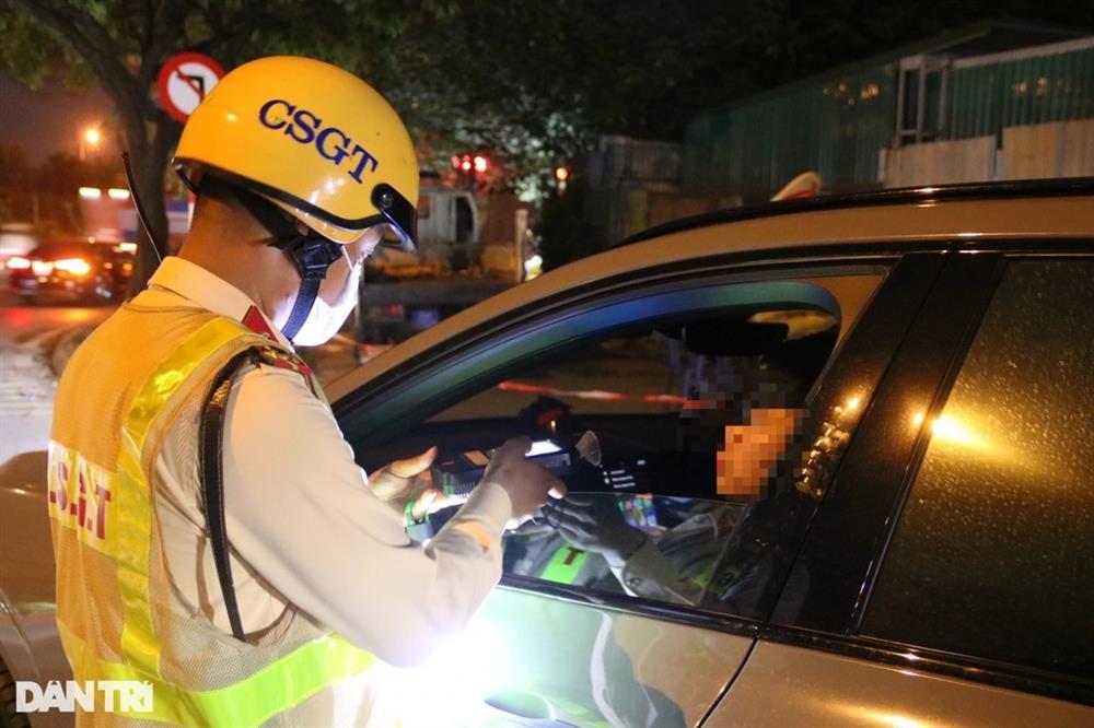 Thầy hiệu trưởng bị phạt 46 triệu đồng vì dính cồn kịch khung-1