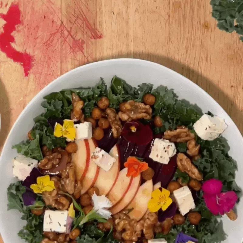 Ai chiều Ngô Thanh Vân bằng Huy Trần? Học làm món chay, trang trí hoa cho riêng vợ-7