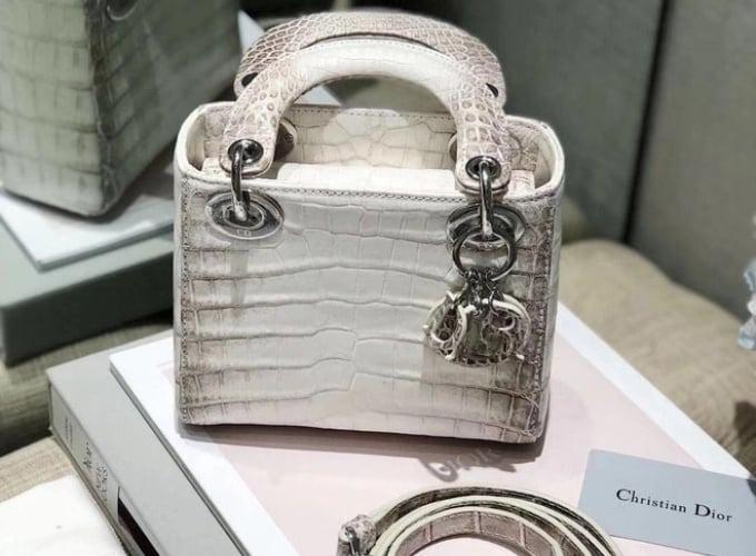 Lịch sử chiếc túi hàng hiệu đắt tiền được đặt theo tên Công nương Diana-5