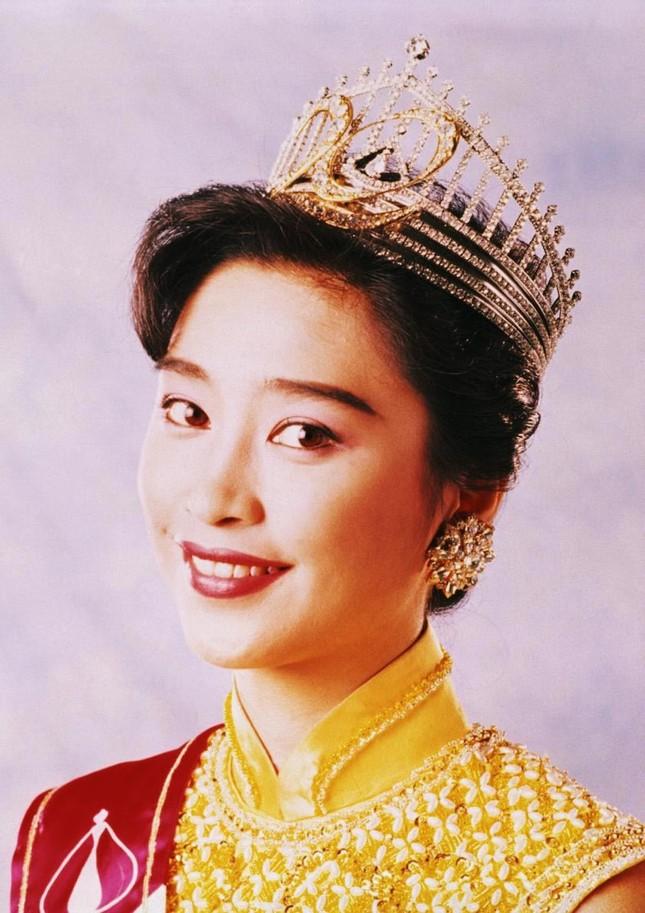Nhan sắc tuổi 50 của Hoa hậu Hong Kong 1992-4