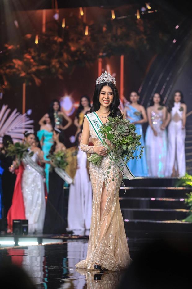 Đại diện Miss Earth Việt Nam 2023 liên tục vấp ngã, Trương Ngọc Ánh tiết lộ lý do xót xa phía sau?-5