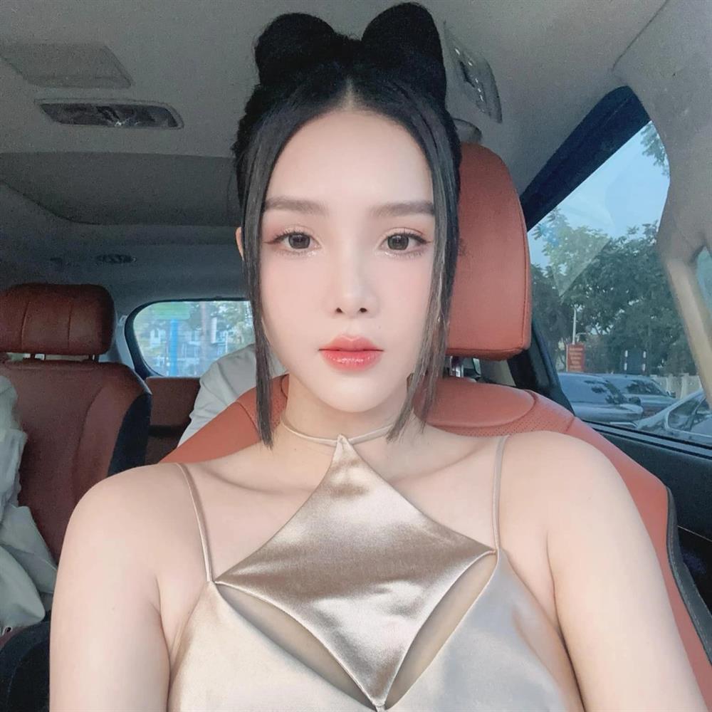 Sau nhiều năm ở ẩn, cuộc sống của vợ cầu thủ Mạc Hồng Quân giờ ra sao?-1