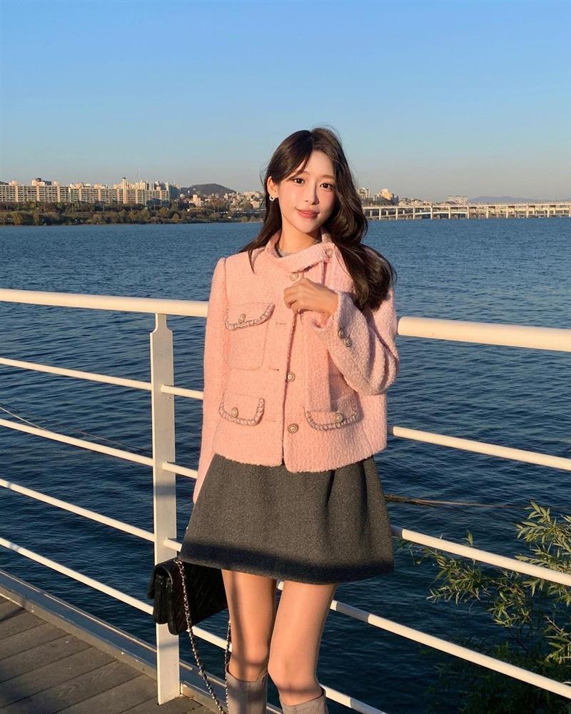 5 lưu ý mặc đồ màu mè tươi tắn mà không rối mắt trong mùa lạnh-1