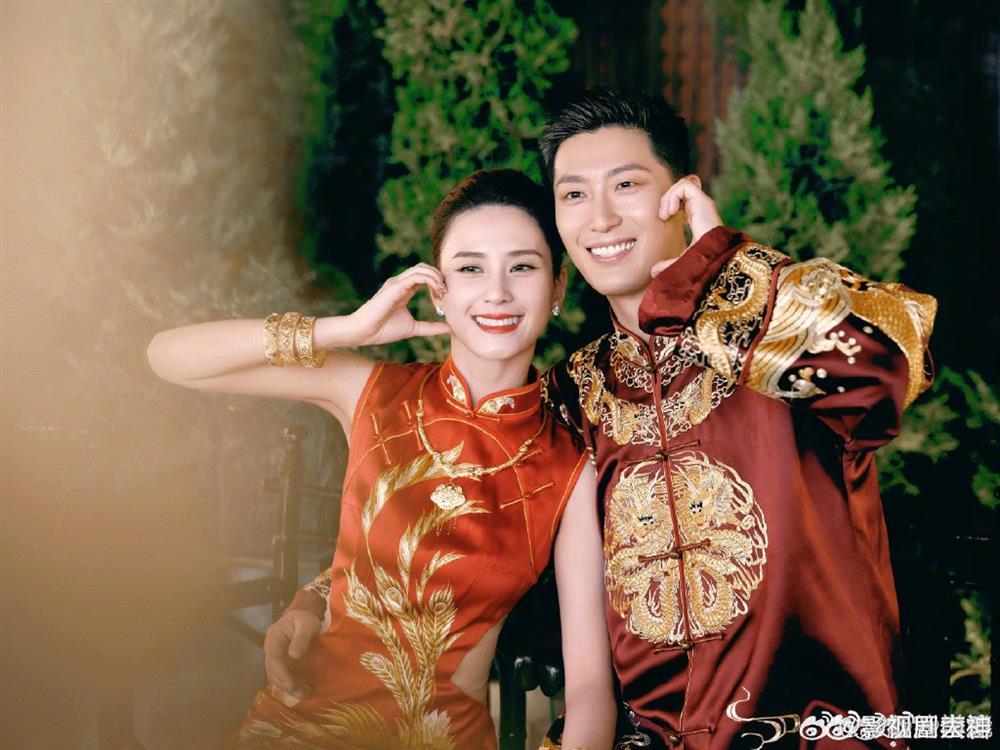 Con gái trùm sòng bài Ma Cao Hà Siêu Liên và chồng tài tử khoe khoảnh khắc hôn nhau lãng mạn-2