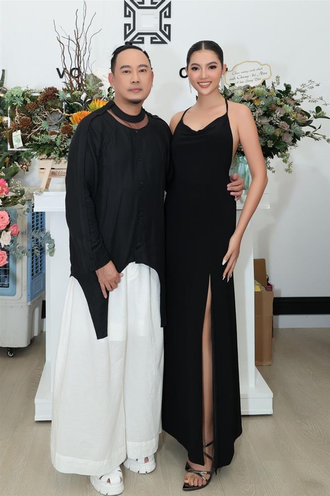 Hoa hậu Đàm Lưu Ly đọ sắc nữ hoàng ảnh lịch Hiền Mai-2