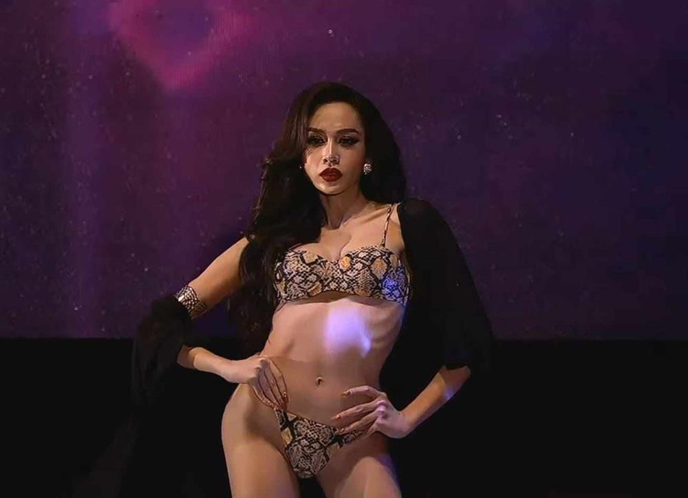 Lương Mỹ Kỳ gây sốt khi mặc áo tắm tại Thái, da trắng nõn hút 1,6 triệu lượt xem-2