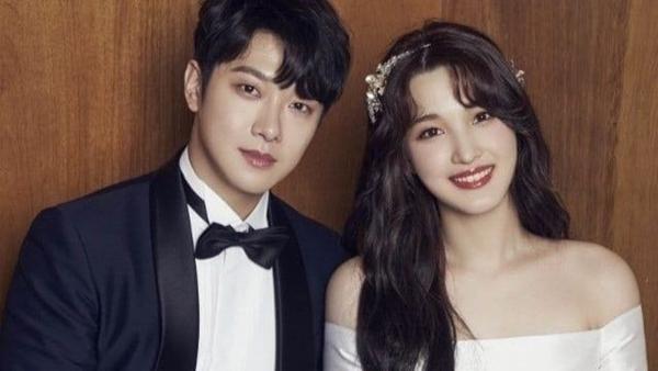 Cái kết của nữ ca sĩ bỏ cả sự nghiệp để cưới chạy bầu, sinh 3 con trong 5 năm-2