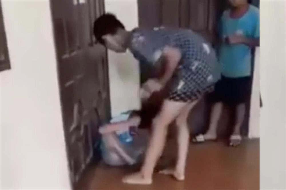 Học sinh bị đánh rối loạn tâm thần: Chưa thể tiên lượng khả năng hồi phục-2