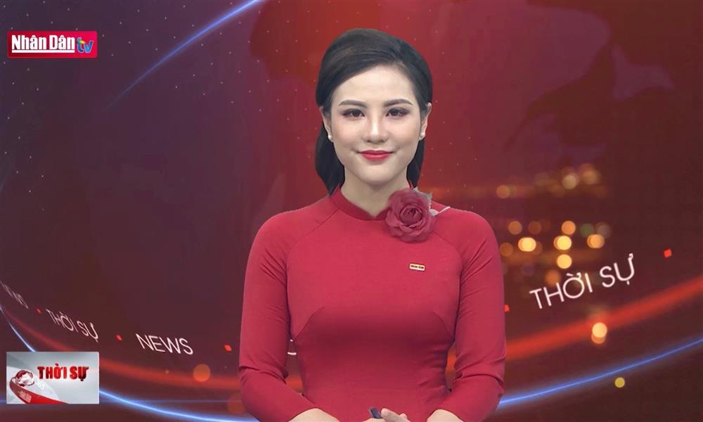 Nữ MC xinh đẹp, tài năng phỏng vấn độc quyền huyền thoại Kenny G tại Hà Nội-5