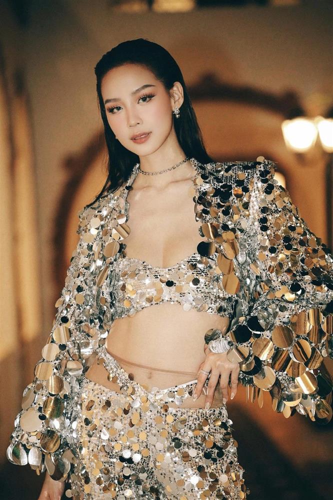 Bảo Ngọc mặc táo bạo khi sắp hết nhiệm kỳ Hoa hậu Liên lục địa-3