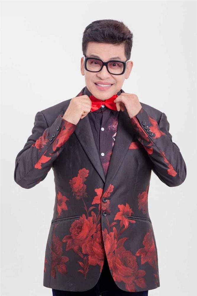 Diện mạo của MC Thanh Bạch sau khi trùng tu nhan sắc ở tuổi U70-4