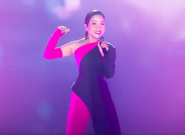 Diva Mỹ Linh thành tâm xin vía Chi Pu để chiến thắng show Chị đẹp-2