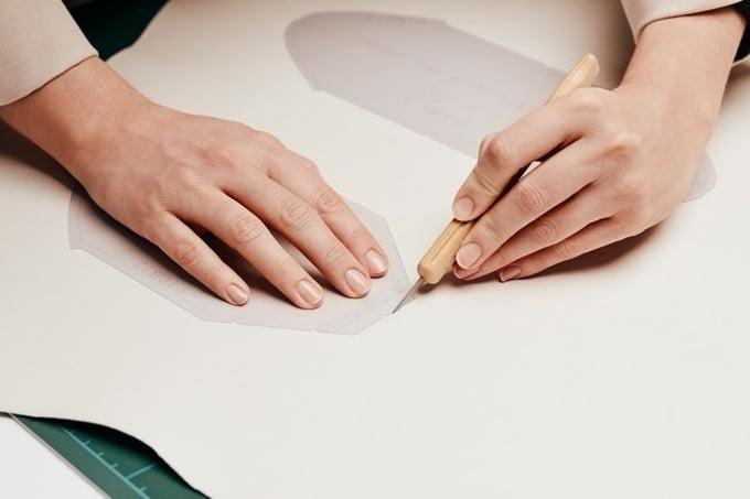 Túi xách Louis Vuitton giá 140 triệu đồng được sản xuất thế nào?-4