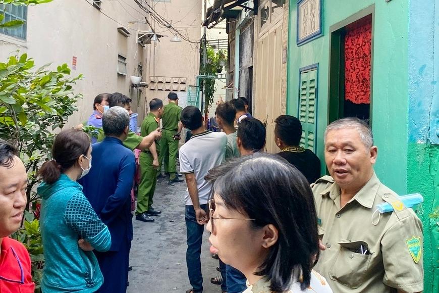 2 người tử vong, 4 cụ già thoát khỏi đám cháy ở TPHCM-3