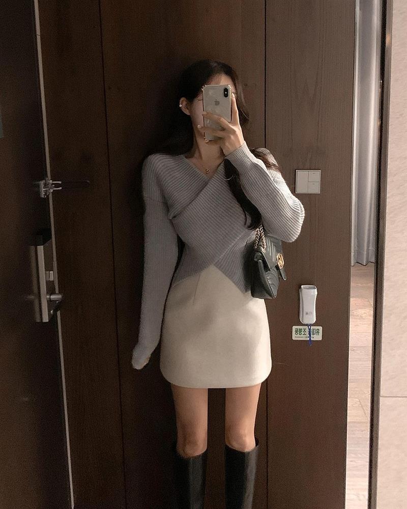Kiểu áo len tôn dáng, ai diện cũng hóa mảnh mai, thon thả tức thì-4