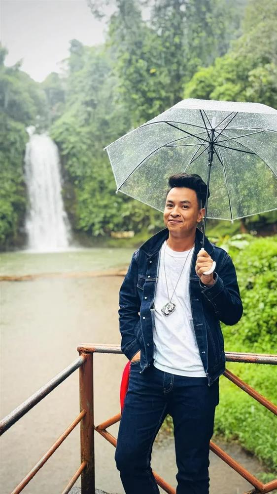 Gu thời trang đa dạng của Lý Chí Huy - anh trai nam chính Chúng Ta Của 8 Năm Sau-7