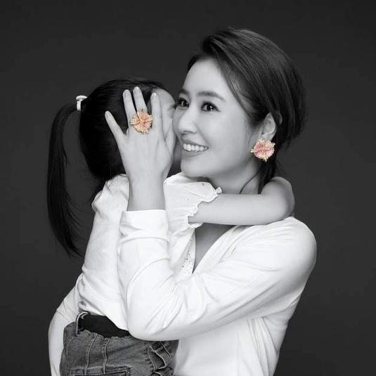 Lâm Tâm Như lần đầu lên tiếng về nghi vấn ly hôn với Hoắc Kiến Hoa vì khó mang thai lần 2-1